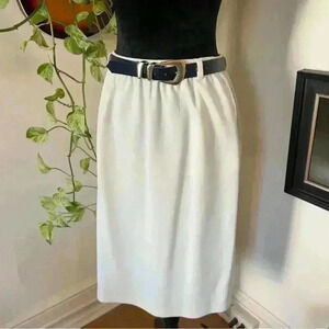 Alfred Dunner White Pencil Skirt with Black Belt